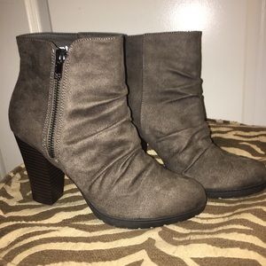 NWOT booties